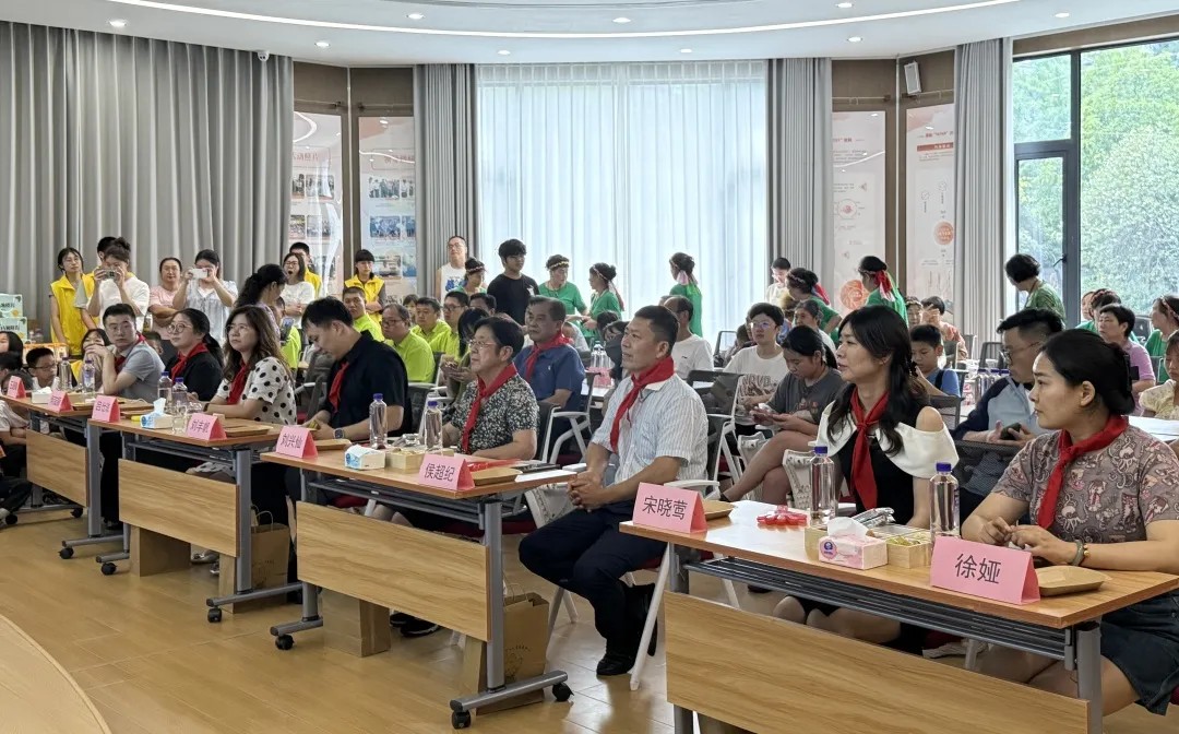 “同心夏令营”结营仪式暨夏日慰问活动圆满结束！